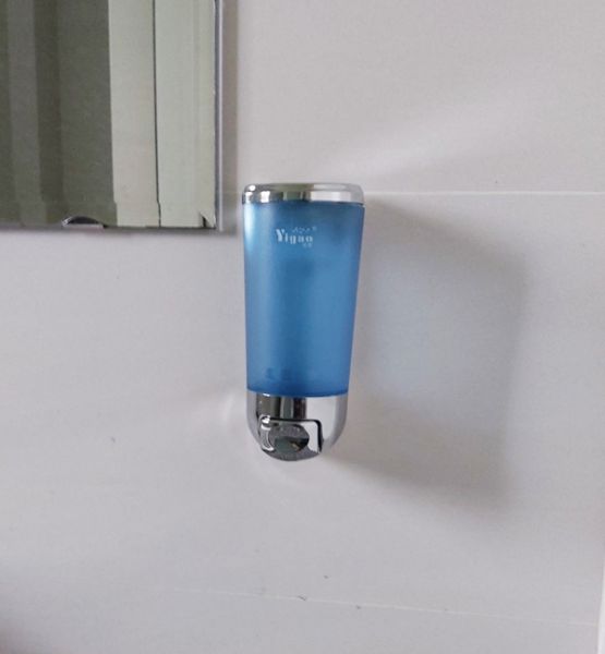 HỘP ĐỰNG NƯỚC RỬA TAY TREO TƯỜNG RT 220XA