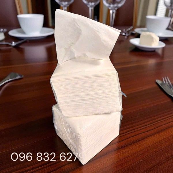 KHĂN GIẤY LAU TAY LỤA VUÔNG NHỎ 10X10 CM
