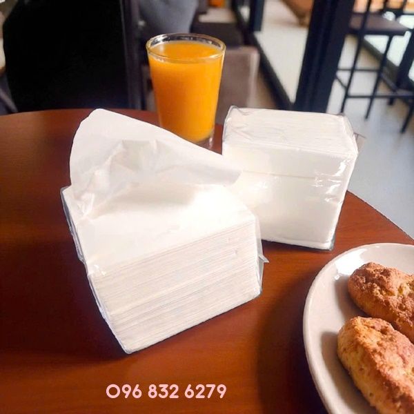 KHĂN GIẤY VUÔNG DẠNG RÚT LỤA SẠCH GÓI 250 TỜ